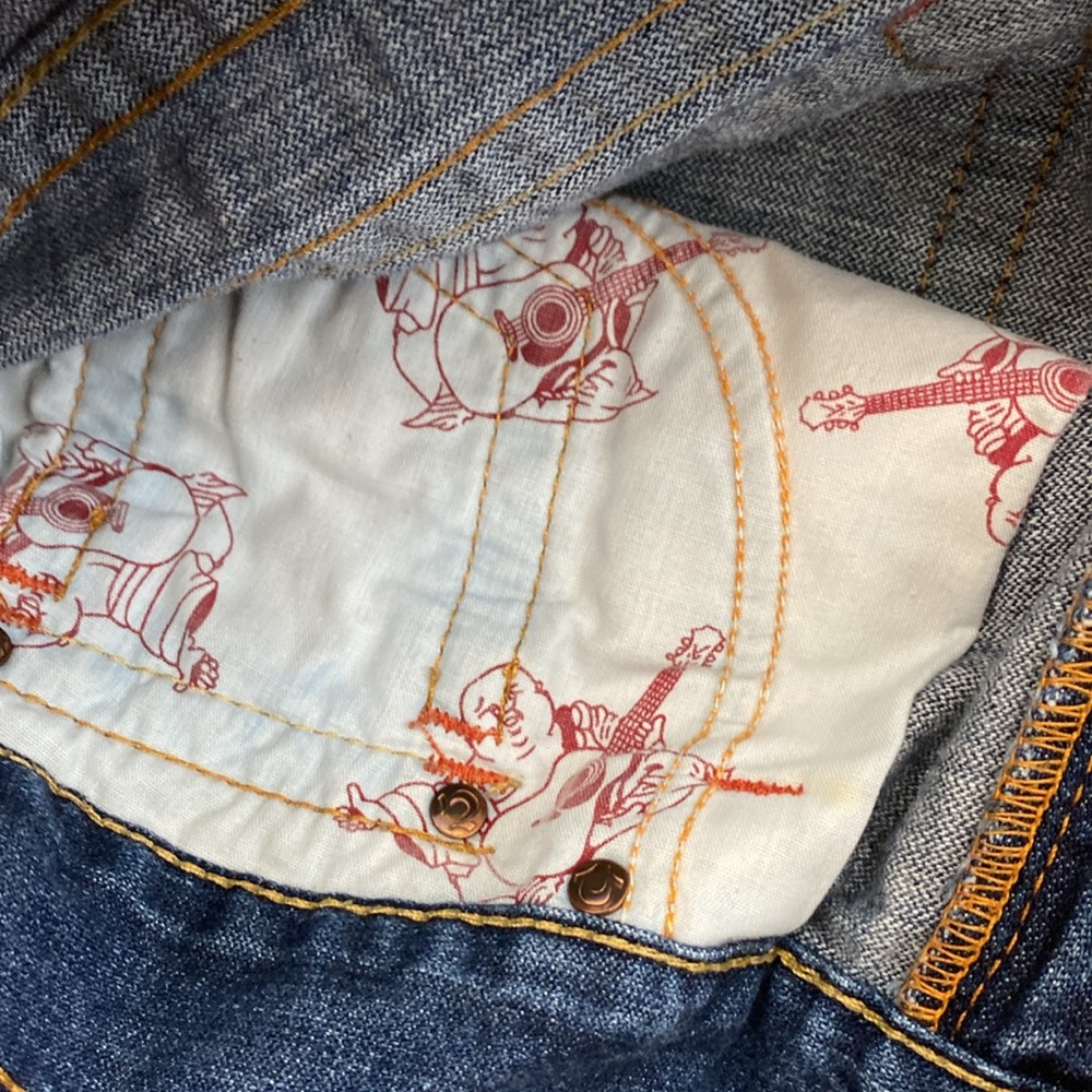 True religion men’s shorts - Picture 5 of 8